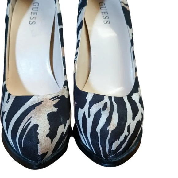 CHIC STATEMENT GUESS ZEBRA /TIGER PRINT IN NEUTRAL COLORS PLATFORM HEEL SIZE 8 - Picture 6 of 12